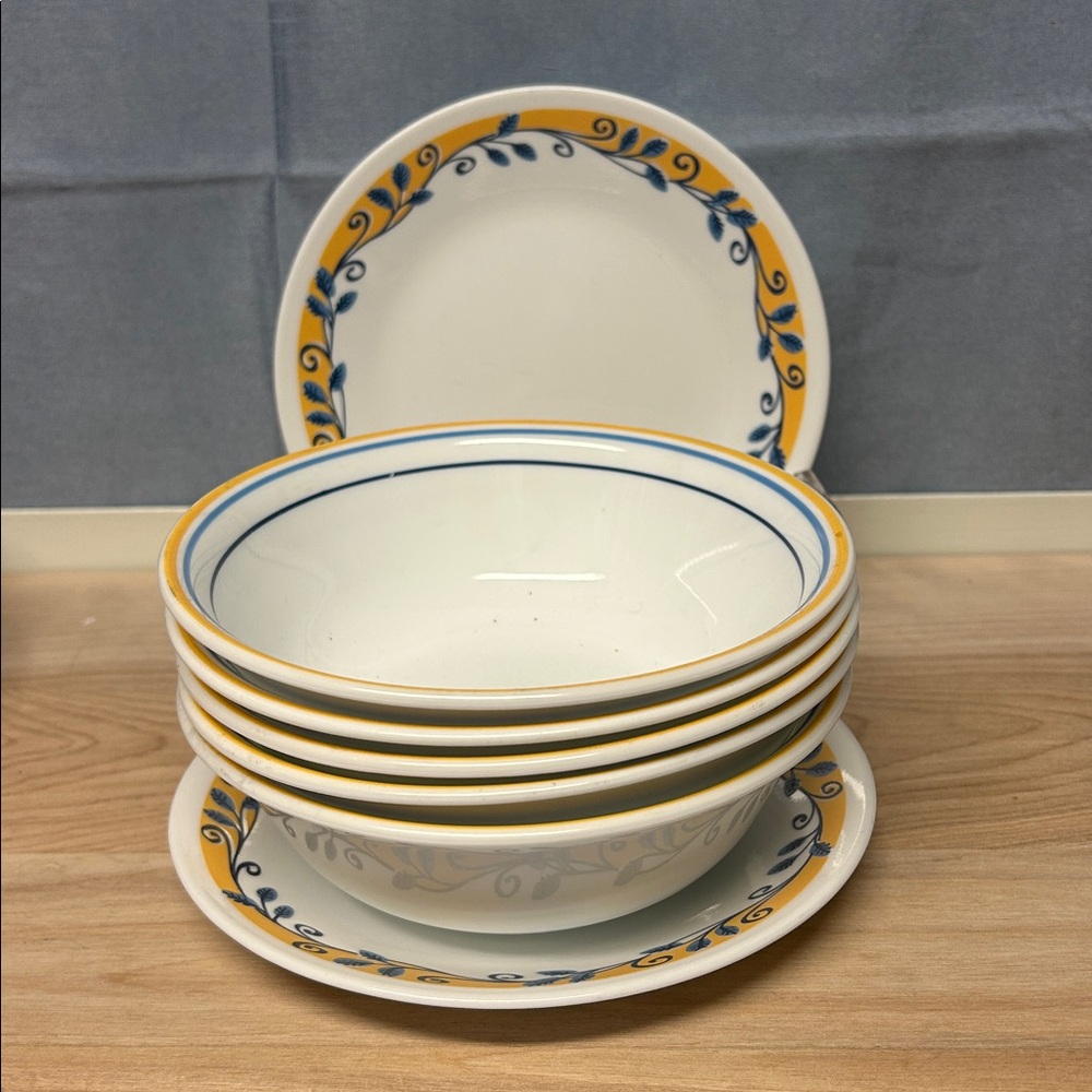 CASA FLORA by Corelle dinnerware